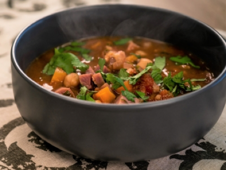 Kūmara, tomato and chickpea soup